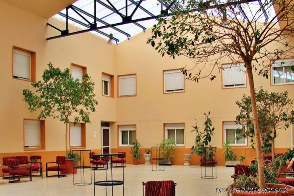 Ahc Hoteles Caces Kültér fotó
