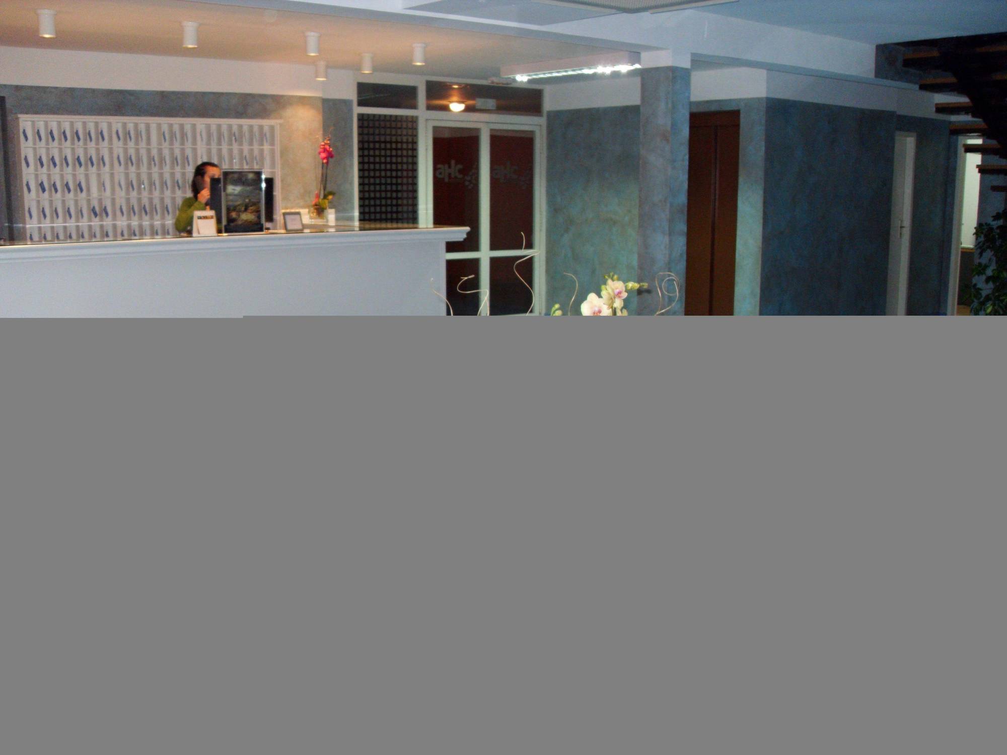 Ahc Hoteles Caces Kültér fotó